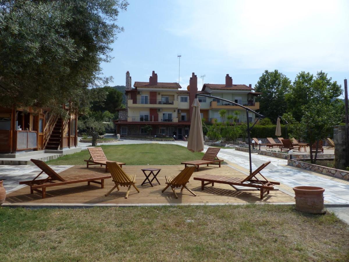 Makis Nest Apart-Hotel Vourvourou Bagian luar foto